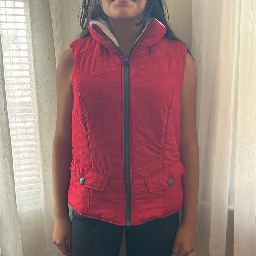 Women’s red fall/winter vest